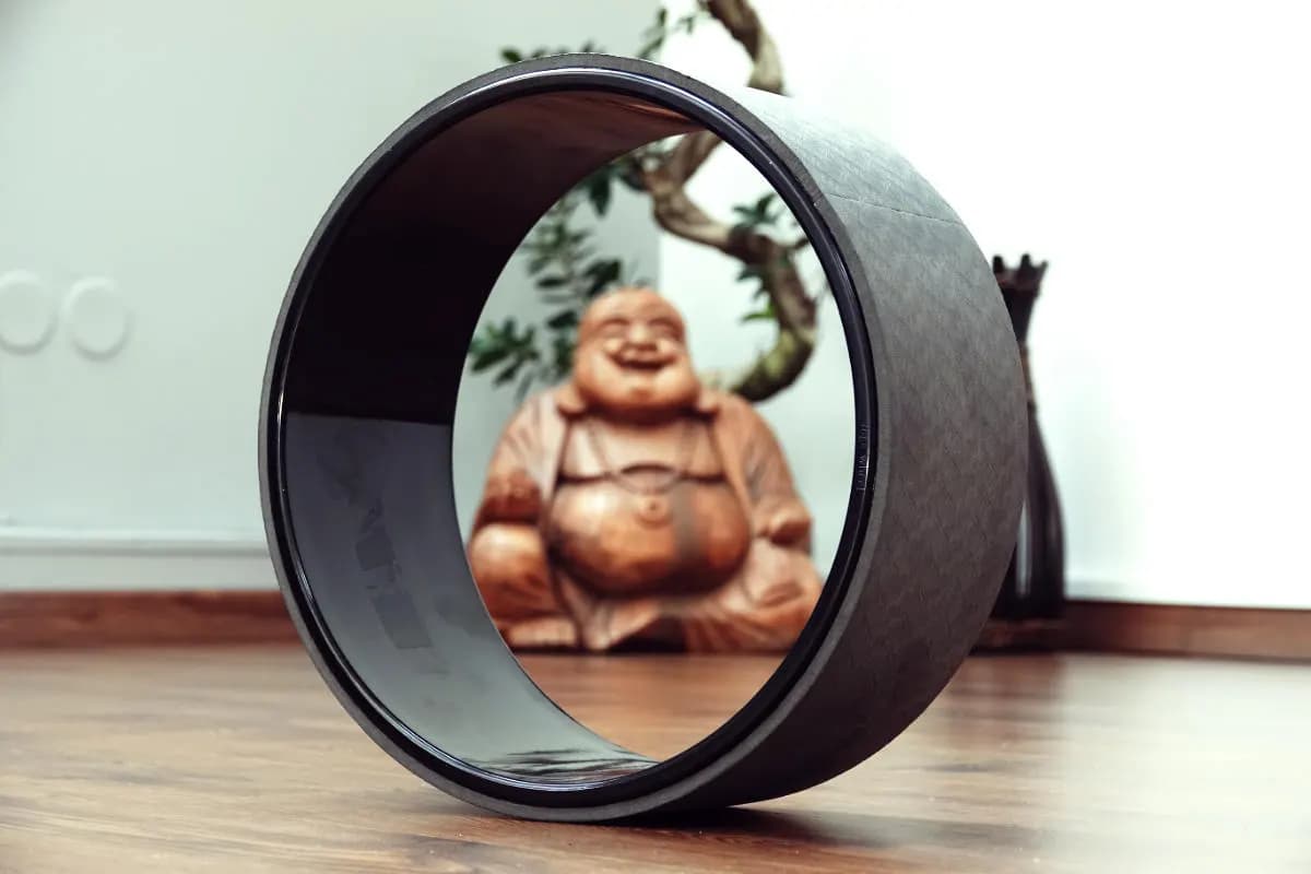 7 joga pomôcok na cviky pre zdravý chrbát